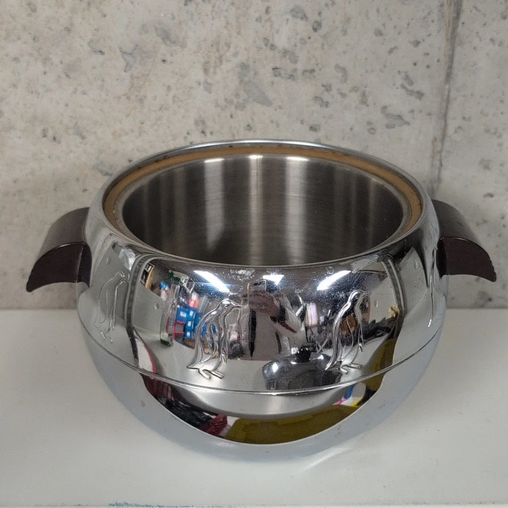 1940's West Bend Penguin Hot and Cold Server 2 Quart